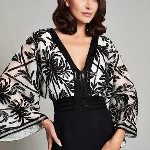 品を纏う【TADASHI SHOJI】Kairi Chrysanthemum Kimono Gown Tadashi Shoji | Dresses | Kimono Gown Tadashi Shoji Kairi